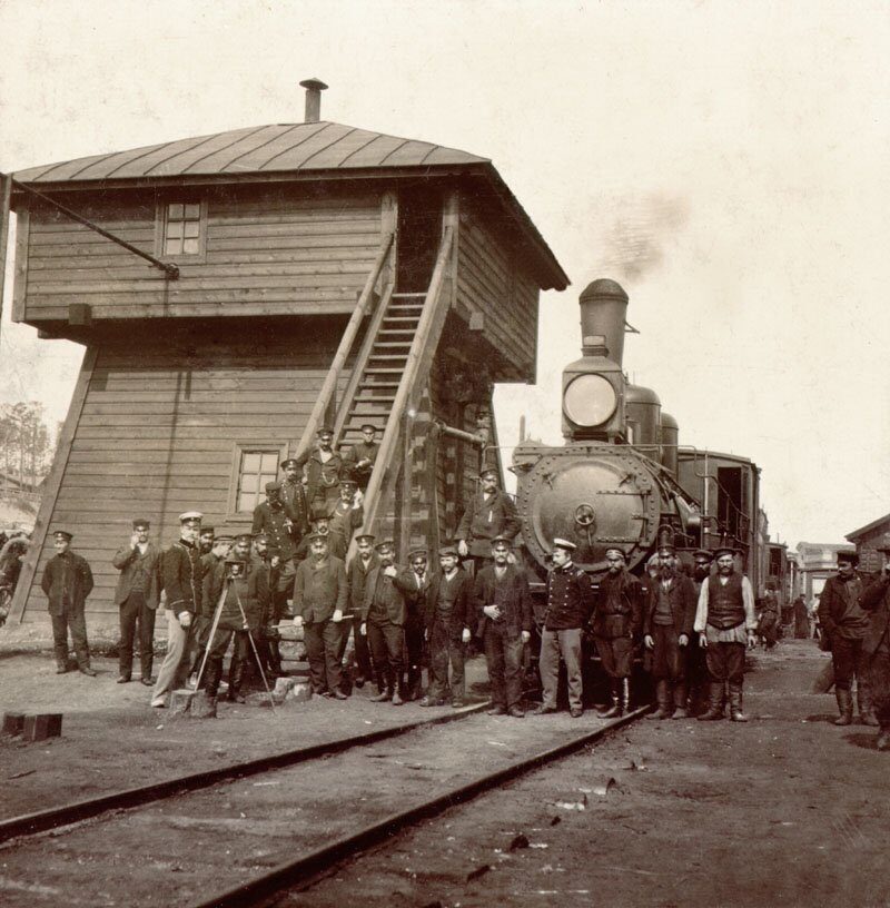 Иркутский поезд. Сибирская железная дорога 19 век Иркутск. 1898 Году в Иркутск Транссиб. Паровозное депо 1890. Станция Иннокентьевская Транссибирской железной дороги.