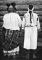11. Костюм замужней женщины в Дмитровском уезде, Орловской губернии (вид сзади)